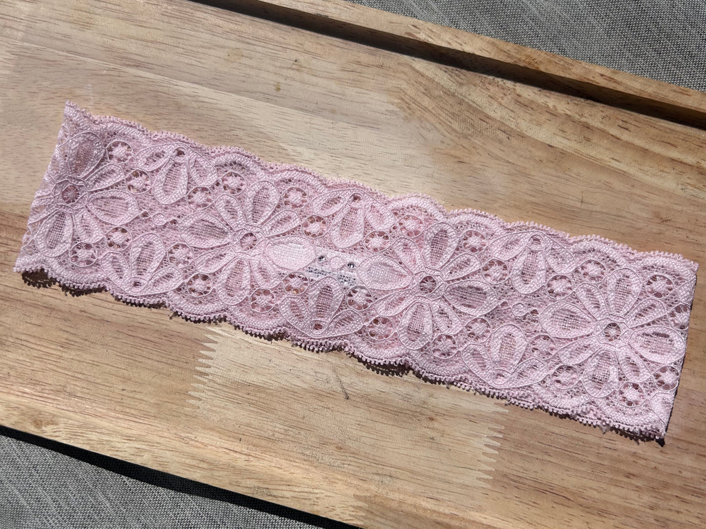 Dentelle Bohème rose clair